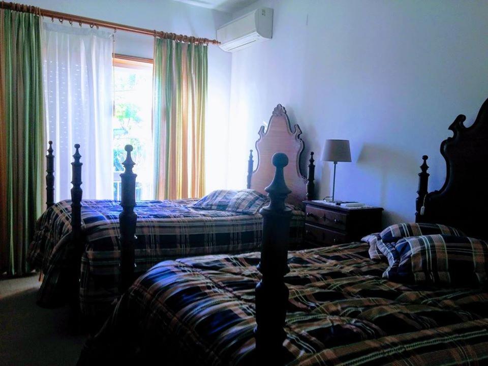 Pensao Suissa Hotel Вале де Камбра Екстериор снимка